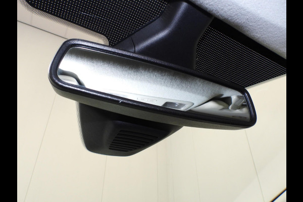 Ford Fiesta 1.0 EcoBoost Titanium NAVI-APP/CLIMA/CRUISE/LED/PDC!