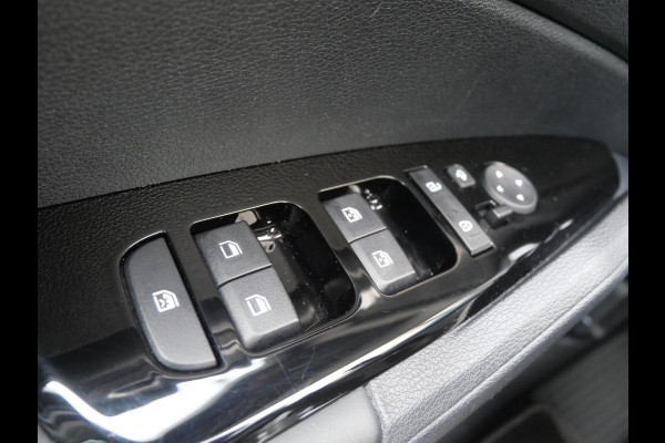 Kia Sportage 1.6 T-GDi Hybrid DynamicLine | Navi | Carplay | Camera | Adaptief | 1650Kg trekgewicht