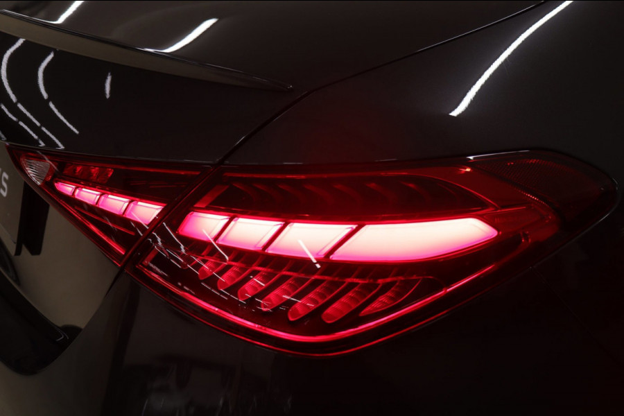 Mercedes-Benz C-Klasse 300 E AMG Line / PANO/CARPLAY/SFEERV/STOELV/BOMVOL