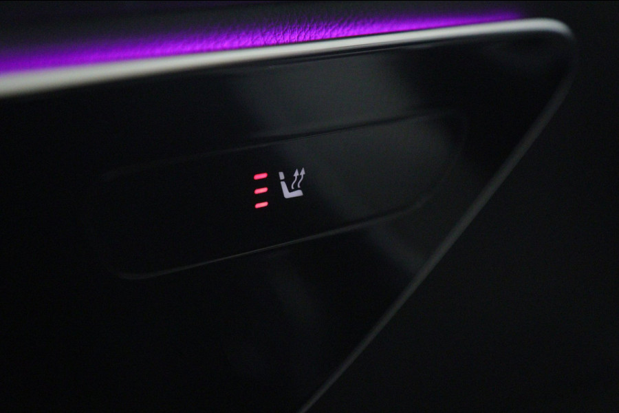 Mercedes-Benz C-Klasse 300 E AMG Line / PANO/CARPLAY/SFEERV/STOELV/BOMVOL