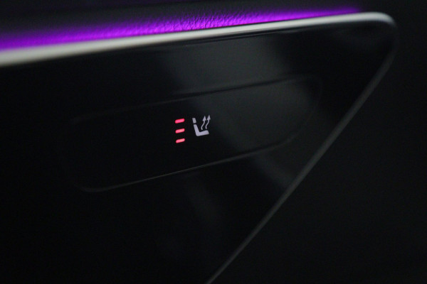 Mercedes-Benz C-Klasse 300 E AMG Line / PANO/CARPLAY/SFEERV/STOELV/BOMVOL