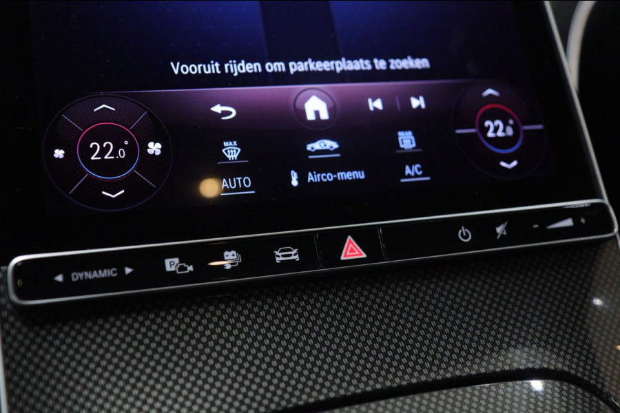 Mercedes-Benz C-Klasse 300 E AMG Line / PANO/CARPLAY/SFEERV/STOELV/BOMVOL