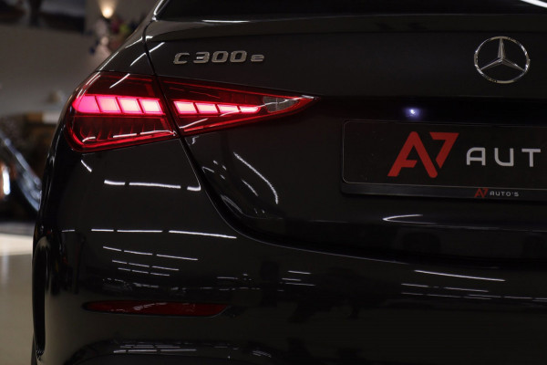 Mercedes-Benz C-Klasse 300 E AMG Line / PANO/CARPLAY/SFEERV/STOELV/BOMVOL