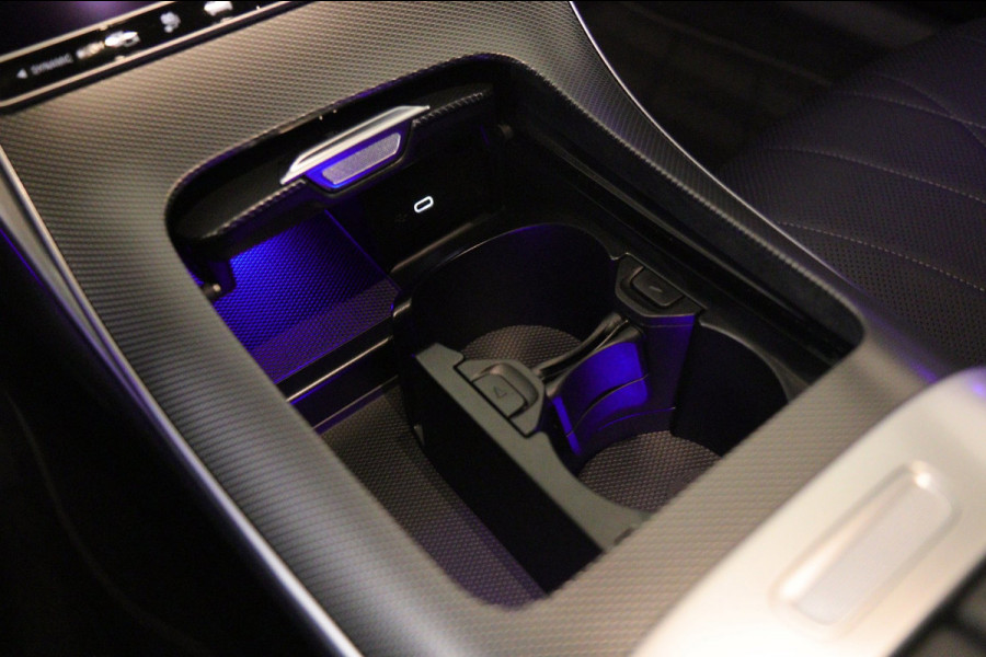 Mercedes-Benz C-Klasse 300 E AMG Line / PANO/CARPLAY/SFEERV/STOELV/BOMVOL