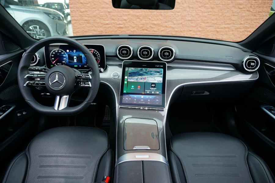 Mercedes-Benz C-Klasse Estate 300 e AMG Line ORIG. NEDERLANDS + AMG / PANORAMA / TREKHAAK / LEDER