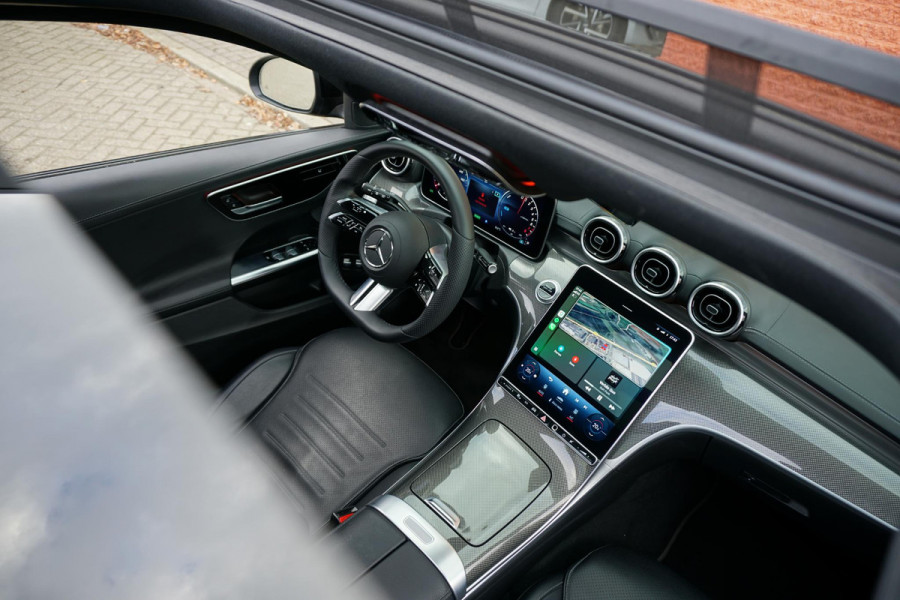 Mercedes-Benz C-Klasse Estate 300 e AMG Line ORIG. NEDERLANDS + AMG / PANORAMA / TREKHAAK / LEDER