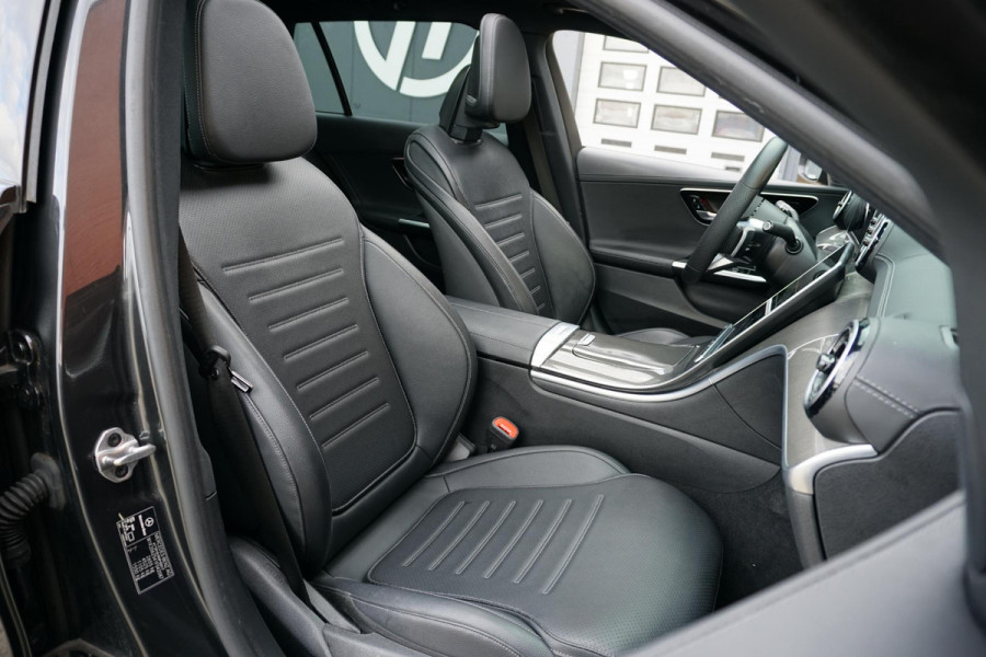 Mercedes-Benz C-Klasse Estate 300 e AMG Line ORIG. NEDERLANDS + AMG / PANORAMA / TREKHAAK / LEDER