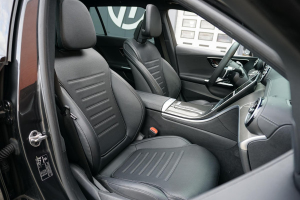 Mercedes-Benz C-Klasse Estate 300 e AMG Line ORIG. NEDERLANDS + AMG / PANORAMA / TREKHAAK / LEDER