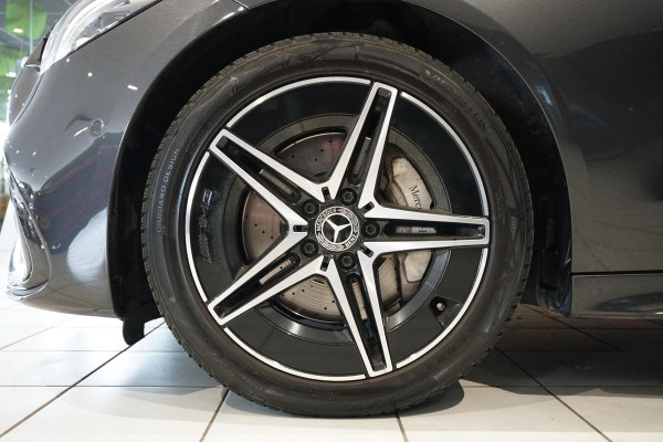 Mercedes-Benz C-Klasse Estate 300 e AMG Line ORIG. NEDERLANDS + AMG / PANORAMA / TREKHAAK / LEDER