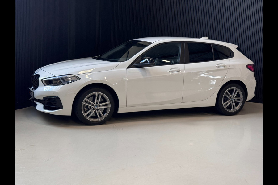 BMW 1-serie 120i | CAMERA | LED | STOELVERW. | 2024
