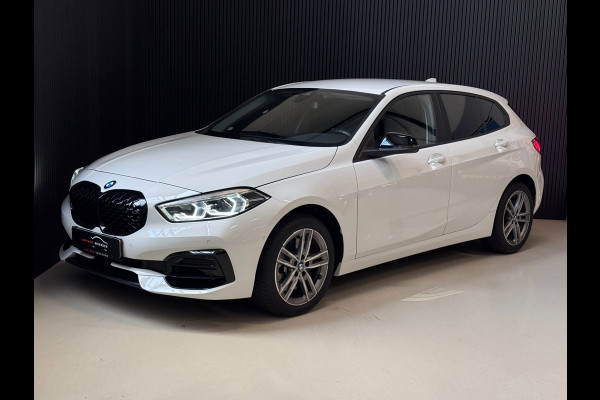 BMW 1-serie 120i | CAMERA | LED | STOELVERW. | 2024