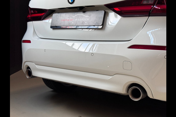 BMW 1-serie 120i | CAMERA | LED | STOELVERW. | 2024