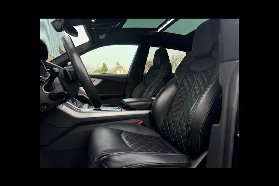 Audi Q8 60 TFSI e quattro Pro Line S Competition - Matrixx