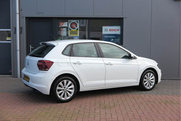 Volkswagen Polo 1.0 TSI 95 pk Highline , Adaptive Cruise , Parkeersensoren V+A , Parkassist, NAP, Navigatie, DAB+ , Stuurwiel multifunctioneel, 16"lichtmetalen velgen, Carplay, Actieve demping , Sportstoelen, etc.etc