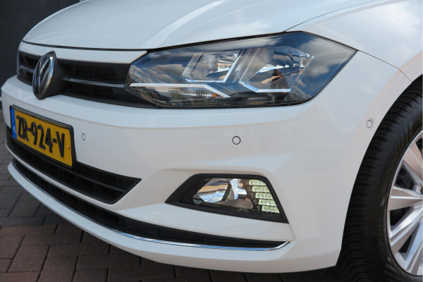 Volkswagen Polo 1.0 TSI 95 pk Highline , Adaptive Cruise , Parkeersensoren V+A , Parkassist, NAP, Navigatie, DAB+ , Stuurwiel multifunctioneel, 16"lichtmetalen velgen, Carplay, Actieve demping , Sportstoelen, etc.etc