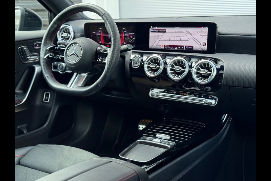 Mercedes-Benz A-Klasse 250 e AMG Line Pano/Memory/360/HuD
