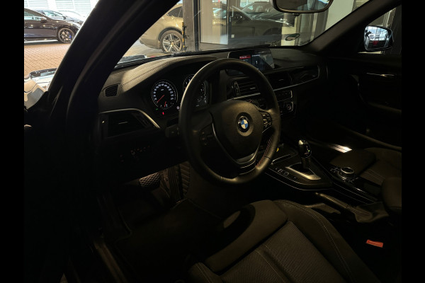 BMW 1-serie 118i Corporate Executive Black Pack|Ambiance|NAP