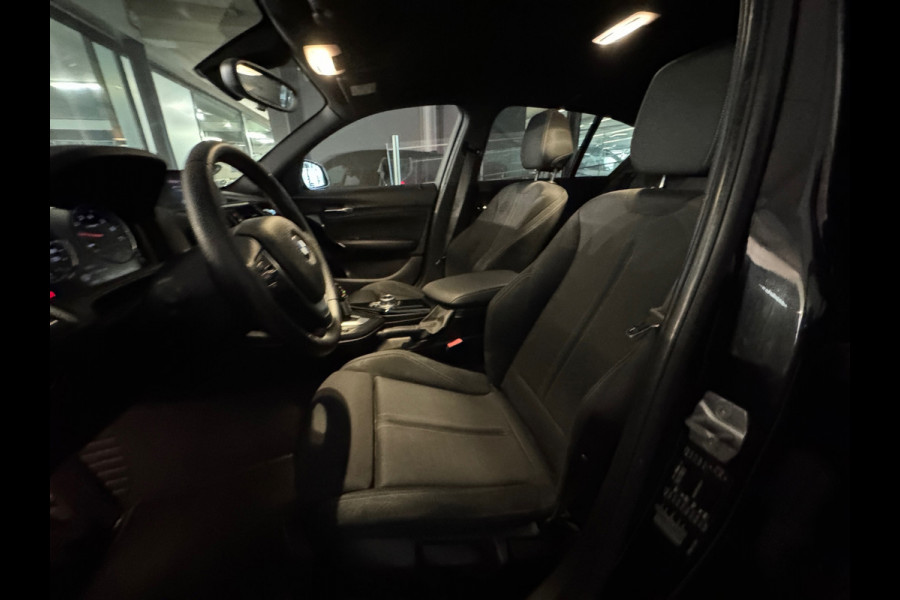BMW 1-serie 118i Corporate Executive Black Pack|Ambiance|NAP