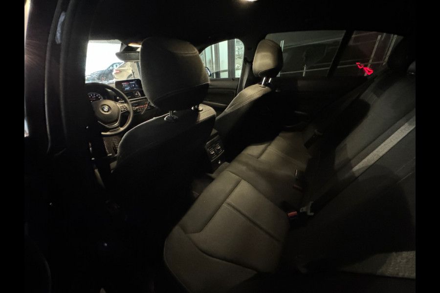 BMW 1-serie 118i Corporate Executive Black Pack|Ambiance|NAP