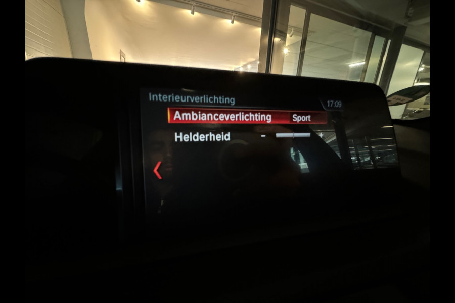 BMW 1-serie 118i Corporate Executive Black Pack|Ambiance|NAP