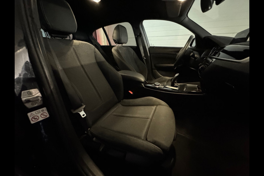 BMW 1-serie 118i Corporate Executive Black Pack|Ambiance|NAP