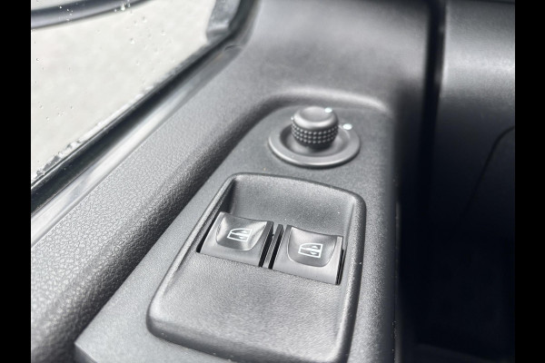 Renault Trafic 2.0 dCi L2H1 DC*5-PERS*AUTOM.*ECC*CRUISE*NAVI*CAM*