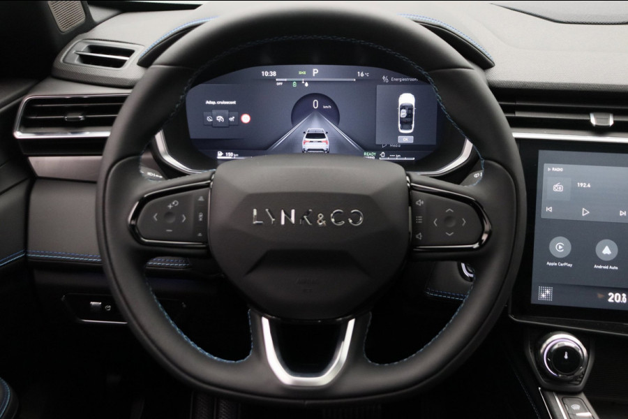 Lynk & Co 01 1.5 261PK Plug-in Hybrid *ZWARTE HEMEL* stuurwiel verwarming* 360° Camera Pano/dak Apple/Carplay Adaptive/Cruise