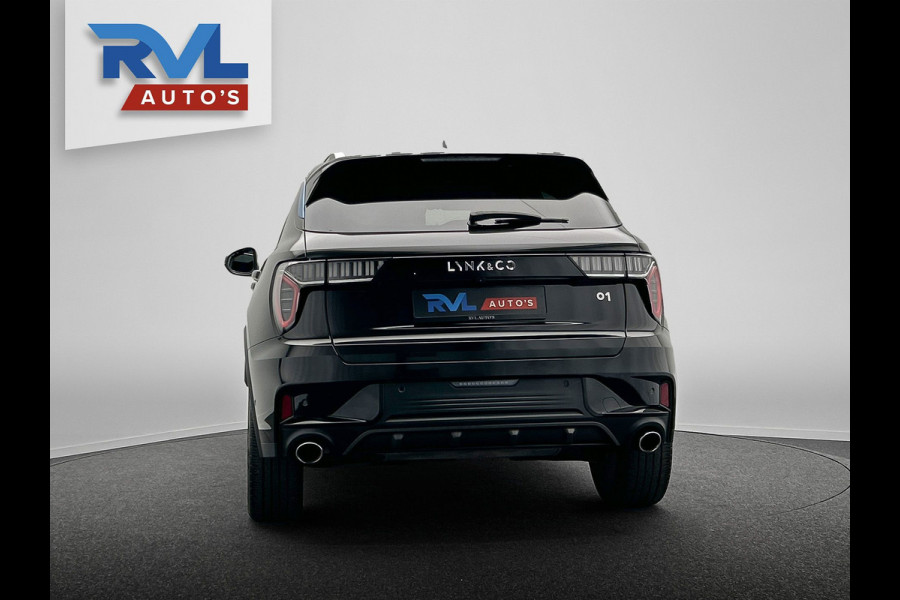 Lynk & Co 01 1.5 261PK Plug-in Hybrid *ZWARTE HEMEL* stuurwiel verwarming* 360° Camera Pano/dak Apple/Carplay Adaptive/Cruise