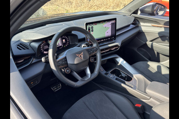 CUPRA Terramar 1.5 TSIe 150PK BUSINESS HEAD-UP/NAVI/CAMERA/LEDER MATRIX FABRIEKS GARANTIE