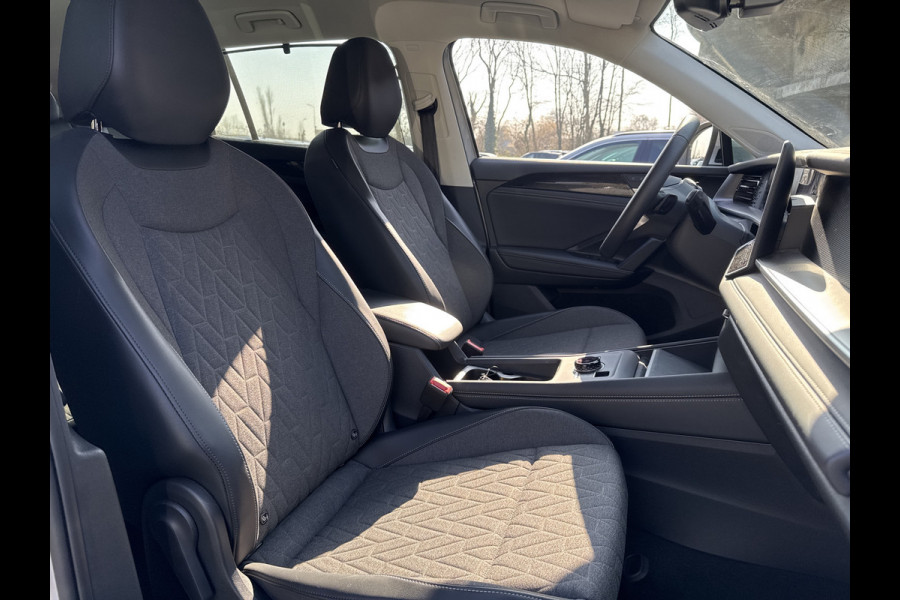 Volkswagen Tayron 1.5 eTSI LIFE EDITION 7PERS. 7-PERSOONS/TREKHAAK/360CAMERA FABRIEKS GARANTIE