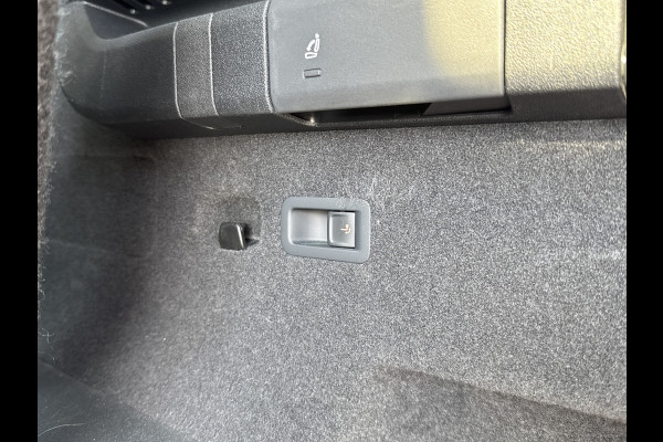 Volkswagen Tayron 1.5 eTSI LIFE EDITION 7PERS. 7-PERSOONS/TREKHAAK/360CAMERA FABRIEKS GARANTIE