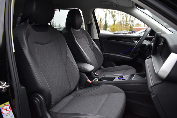 Volkswagen Tayron 1.5 eTSI 150PK DSG LIFE 7-PERSOONS/TREKHAAK/360CAMERA FABRIEKS GARANTIE