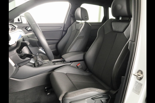 Audi Q3 45 TFSI e S edition 245pk | Panoramadak | Navgatie | Keyless Entry | Matrix Led |