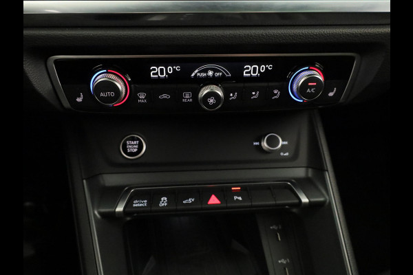 Audi Q3 45 TFSI e S edition 245pk | Panoramadak | Navgatie | Keyless Entry | Matrix Led |