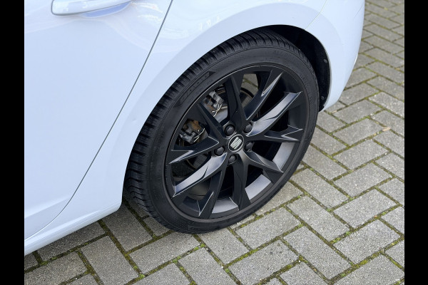 Seat Leon FR 1.5 TSI Pano Virtual Leder/alca Dynamic Grau!!