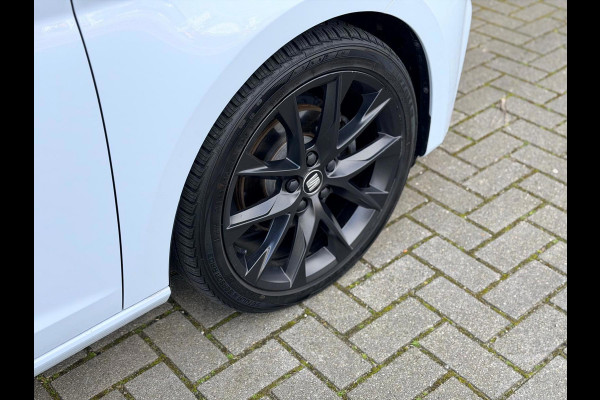 Seat Leon FR 1.5 TSI Pano Virtual Leder/alca Dynamic Grau!!