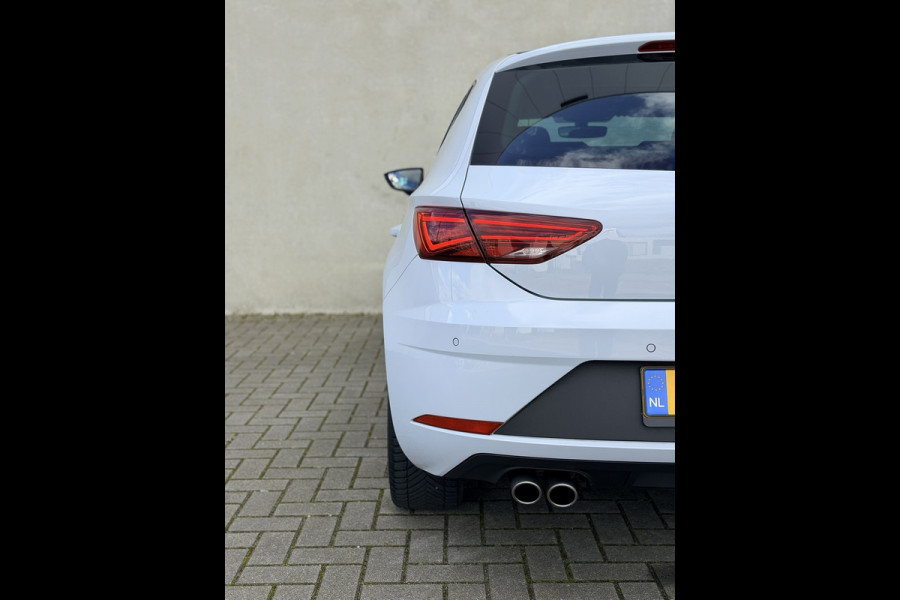 Seat Leon FR 1.5 TSI Pano Virtual Leder/alca Dynamic Grau!!