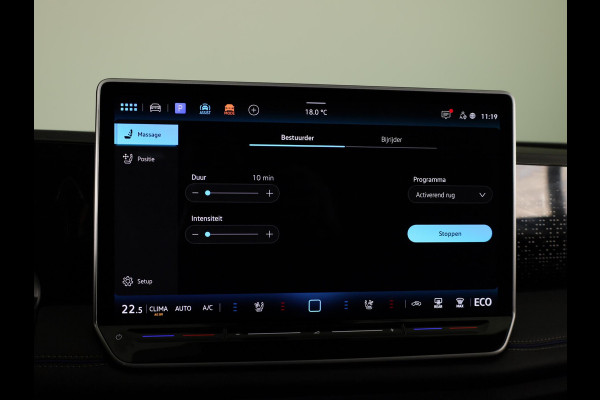 Volkswagen Tiguan 1.5 eHybrid R-Line Edition 272 pk Automaat (DSG) | SOH 98% | Verlengde garantie | Navigatie | Panoramadak | Trekhaak (wegklapbaar) | Parkeersensoren (Park assist) | Rondomzicht camera | Stoeleverwarming v/a/ | R-Line |