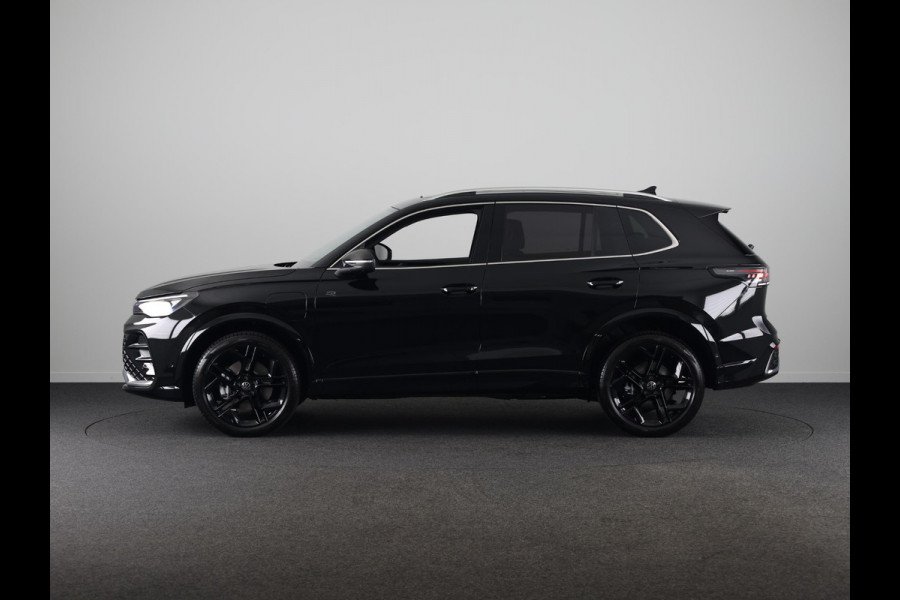 Volkswagen Tiguan R-Line Edition 1.5 eHybrid 272 PK DSG | 20" LM | IQ.Light | 360 graden camera | Panoramadak | Stoelventilatie |