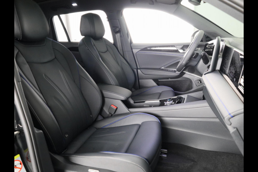 Volkswagen Tiguan R-Line Edition 1.5 eHybrid 272 PK DSG | 20" LM | IQ.Light | 360 graden camera | Panoramadak | Stoelventilatie |