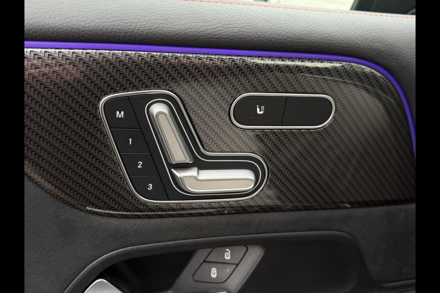 Mercedes-Benz Glb 180 AMG Line 7p Matrix Automaat Head up Massage Memory seats Adapt Cruise Clima Stoelverwarming Carplay Camera