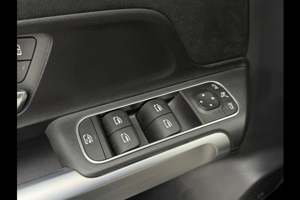 Mercedes-Benz Glb 180 AMG Line 7p Matrix Automaat Head up Massage Memory seats Adapt Cruise Clima Stoelverwarming Carplay Camera