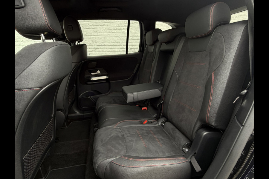 Mercedes-Benz Glb 180 AMG Line 7p Matrix Automaat Head up Massage Memory seats Adapt Cruise Clima Stoelverwarming Carplay Camera