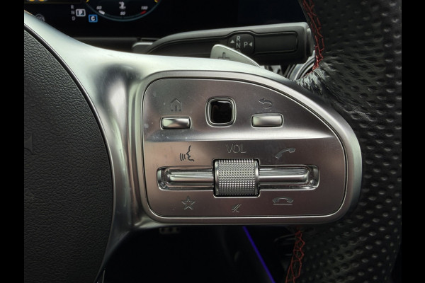 Mercedes-Benz Glb 180 AMG Line 7p Matrix Automaat Head up Massage Memory seats Adapt Cruise Clima Stoelverwarming Carplay Camera