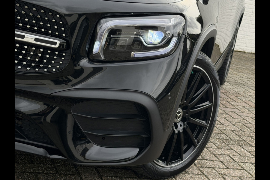 Mercedes-Benz Glb 180 AMG Line 7p Matrix Automaat Head up Massage Memory seats Adapt Cruise Clima Stoelverwarming Carplay Camera
