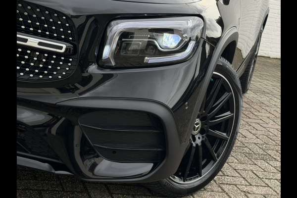 Mercedes-Benz Glb 180 AMG Line 7p Matrix Automaat Head up Massage Memory seats Adapt Cruise Clima Stoelverwarming Carplay Camera