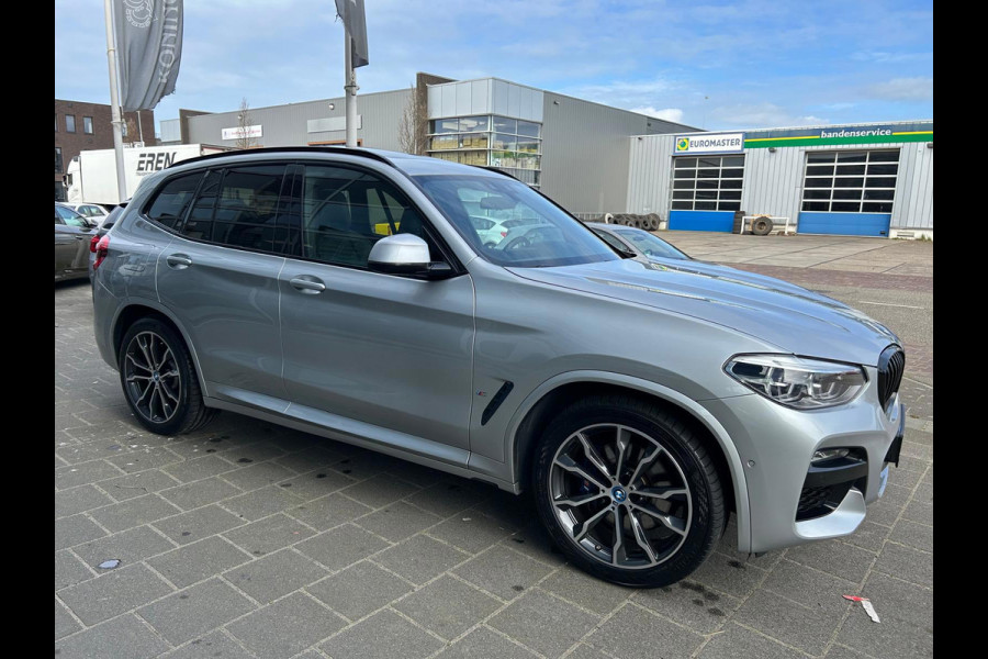 BMW X3 XDrive30e High Executive M-Tech Stoelen