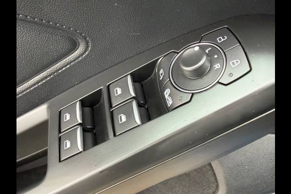 Ford Focus 1.0 EcoBoost Hybrid ST Line, panoramadak, stoelverwarming, achteruitrijcamera, 1 e eigenaar, NL auto met nap