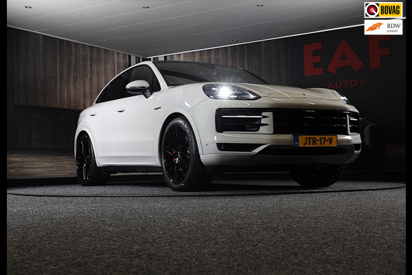 Porsche Cayenne Coupé 3.0 S E-Hybrid / 519 Pk / Head Up / 360 Camera / Acc / SportDesign / Luchtvering / Sport Chrono / Pano / 21