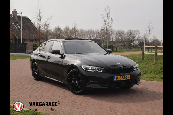 BMW 3-serie 330e | Panoramadak | Harman Kardon | Apple Carplay | Leer | 19 Inch |